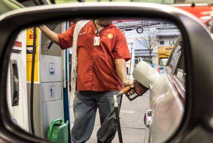 Petrobras aumenta preço da gasolina em 0,7%; diesel sobe 0,8%