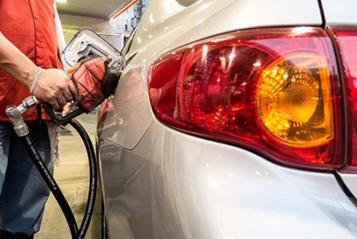 Petrobras reajustará diesel em 0,6% a partir desta terça-feira; gasolina segue estável