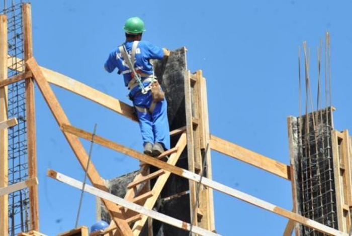 Salários e materiais mais caros pressionam custo da construção civil no país