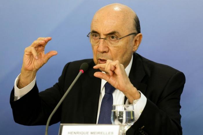 'Entraremos em 2018 em ritmo forte e constante', afirma ministro da Fazenda