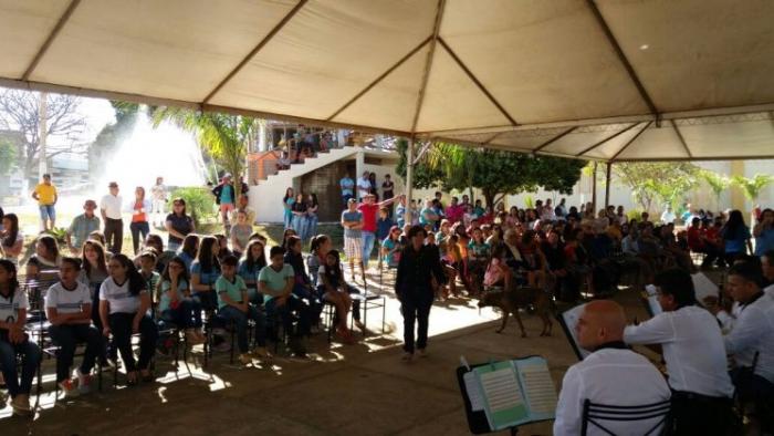 Comemoração dos 94 anos de Rio Paranaíba é realizada com ato cívico no centro da cidade