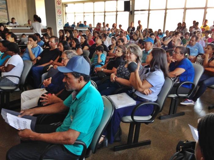 Representantes do CRAS de Rio Paranaíba participam de ato em defesa do SUAS