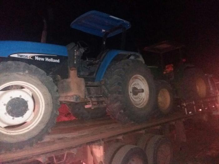 Dupla é presa após roubar tratores de fazenda em Ibiá