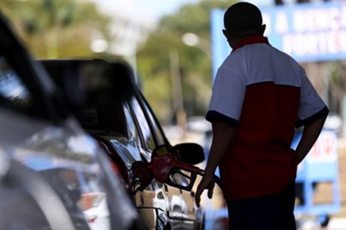 Petrobras anuncia quedas de 0,80% no preço da gasolina e de 0,50% no diesel