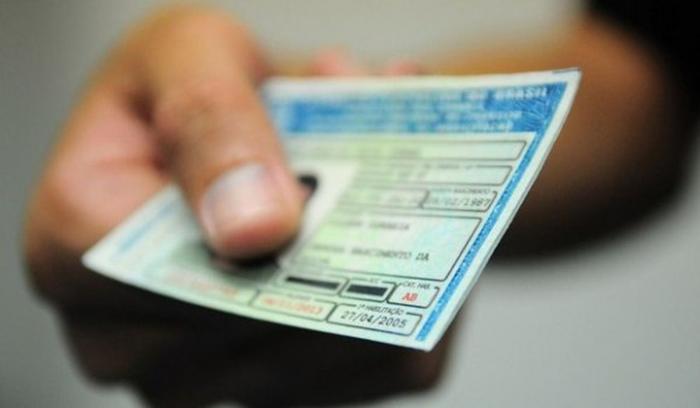 Renovação da CNH vai exigir curso e prova teórica a partir de junho