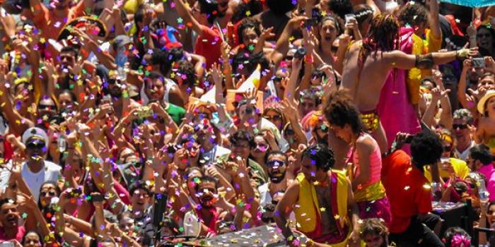 Agarrar mulher à força na folia terá pena mais rigorosa e pode ser considerado estupro