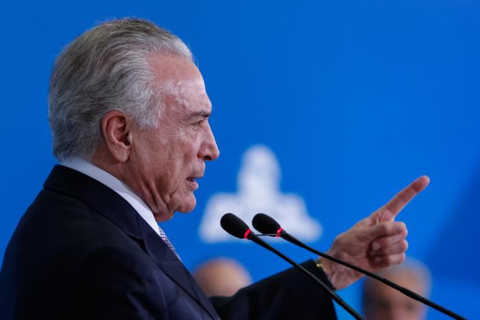  Temer faz pronunciamento e autoriza uso de forças federais para desbloquear rodovias