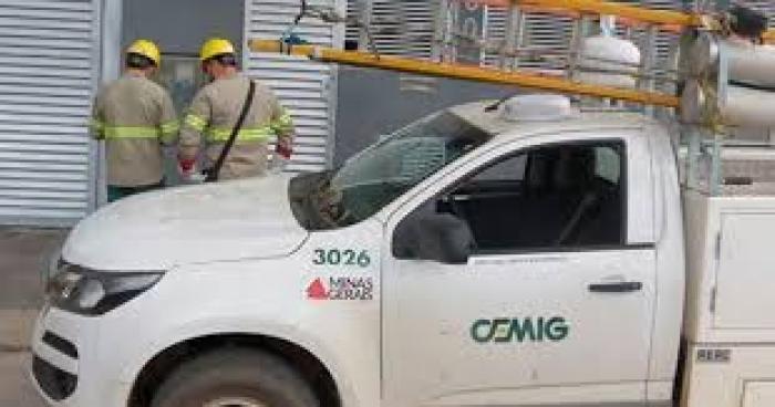 Cemig detecta mais de 15 mil gatos de energia em casas de classes média e alta