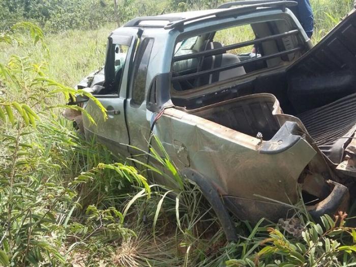 Dupla suspeita de cometer assaltos sofre acidente e morre na BR-365
