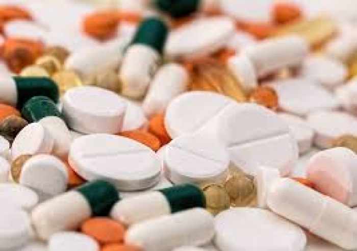  79% das pessoas com mais de 16 anos admitem tomar remédios sem prescrição médica