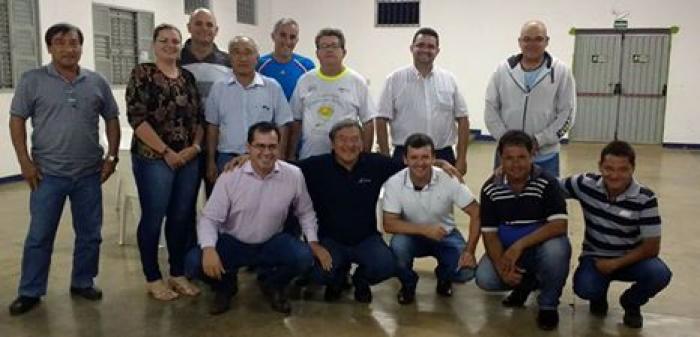 Em reunião na ASMOG,autoridades discutem projeto para construção de Escola Municipal e inicio de obras para melhorias em Guarda dos Ferreiros