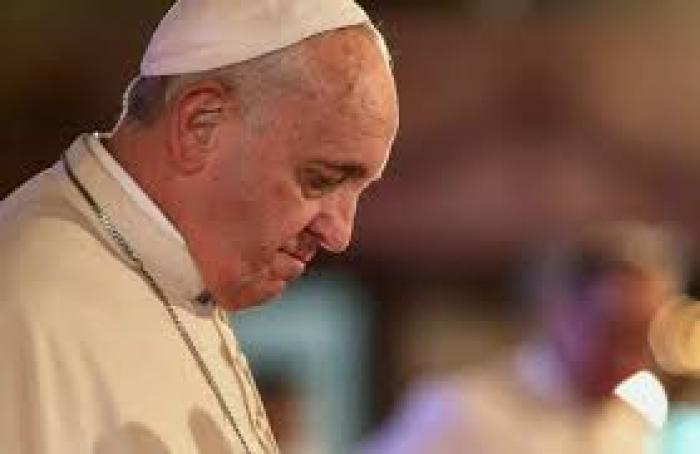 Papa Francisco pede que fiéis consultem a Bíblia como verificam celulares
