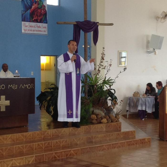 Padre Clério Lisboa toma posse como novo administrador paroquial na Paróquia Santa Cruz em Guarda dos Ferreiros