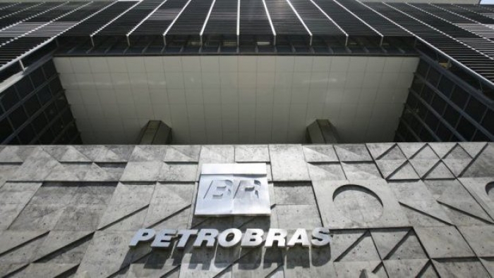 Petrobras volta atrás horas depois e adia reajuste do preço do diesel por 'mais alguns dias'