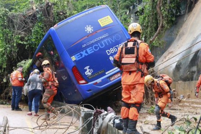 Mais da metade dos passageiros de ônibus não usam cinto de segurança
