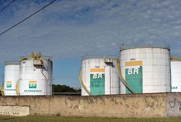 Petrobras anuncia reajuste do preço médio do diesel em 2,57% a partir deste sábado