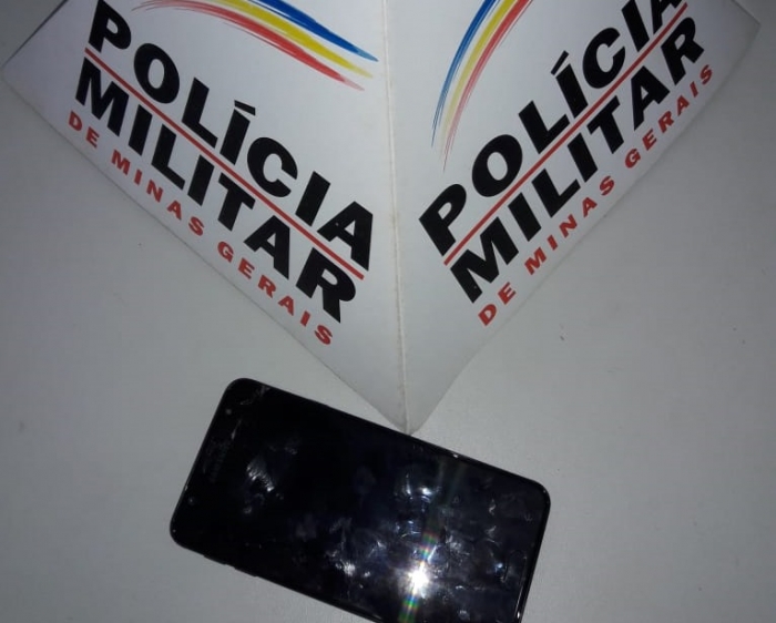 Homem furta celular em bar mas é preso pela Polícia Militar em São Gotardo