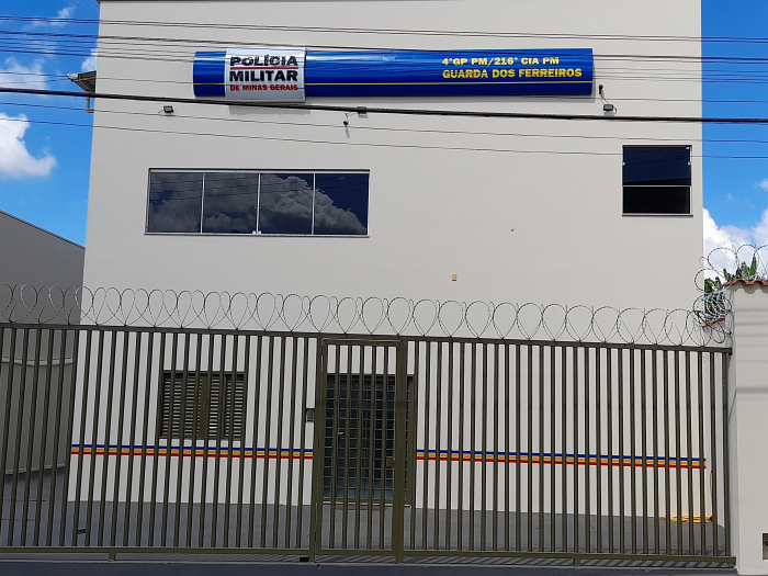 Através de parcerias, quartel da Polícia Militar em Guarda dos Ferreiros recebe nova pintura e melhorias
