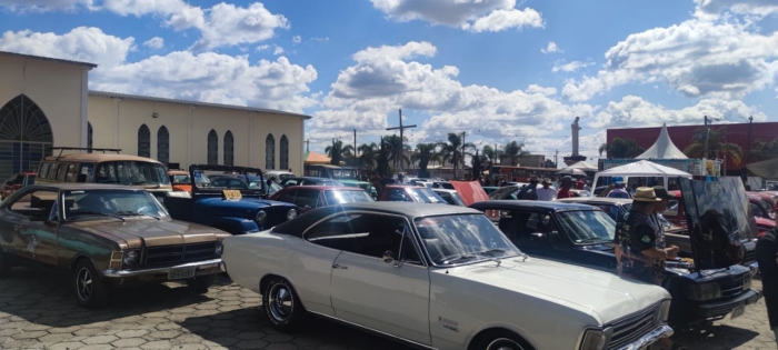 3° Encontro de Carros Antigos é realizado em Guarda dos Ferreiros