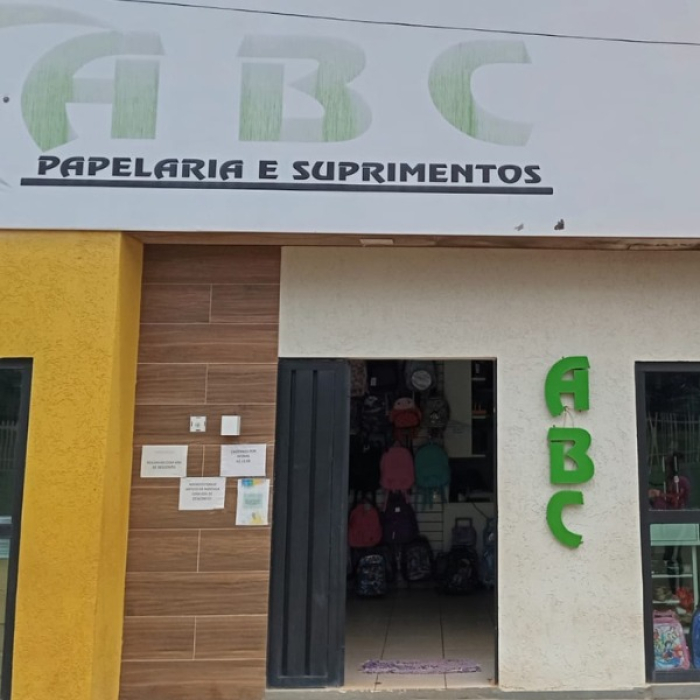 Feirão de mochilas e cadernos: Papelaria ABC faz aniversário e quem ganha o presente é você !