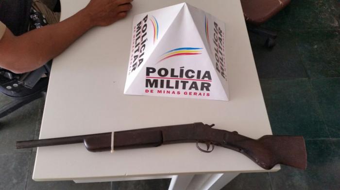 Polícia apreende arma em lote em Guarda dos Ferreiros