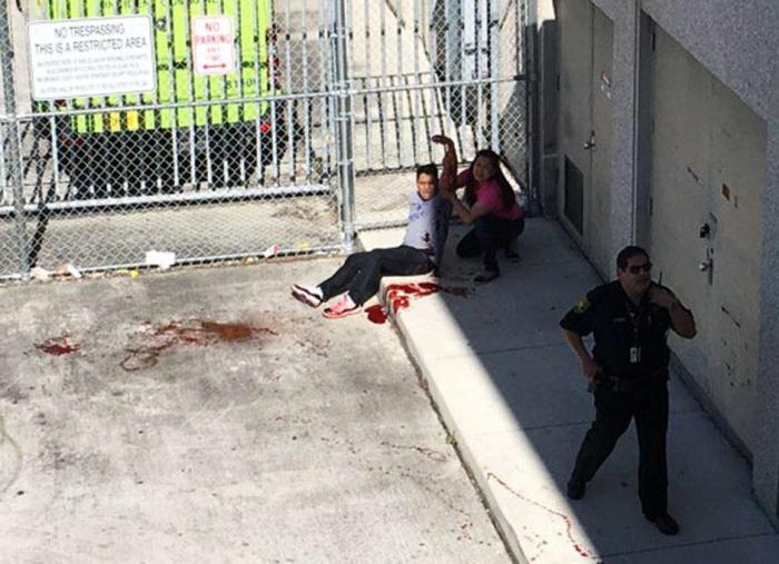 Tiroteio no aeroporto da Flórida deixa 5 mortos e 8 feridos